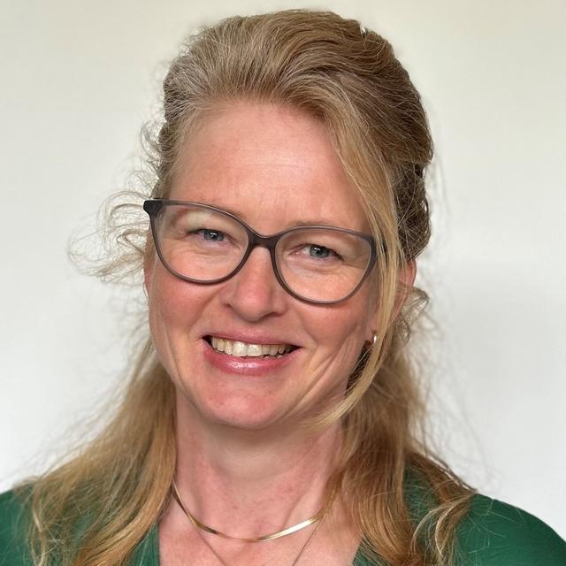 Pasfoto Mirjam Tuinhout